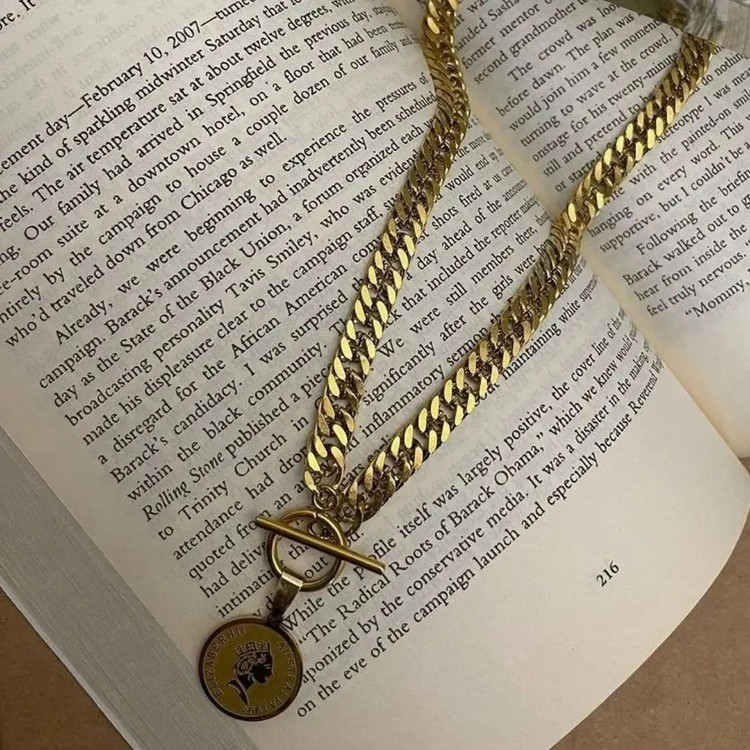 گردنبند کارتیر با آویز الیزابت