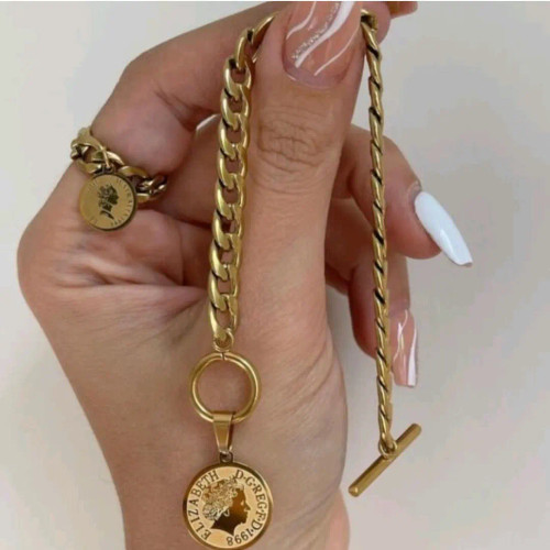 دستبند و انگشتر کارتیر الیزابت