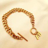 دستبند کارتیر با آویز حروف