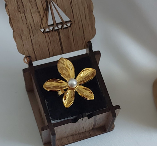 انگشتر مینیمال