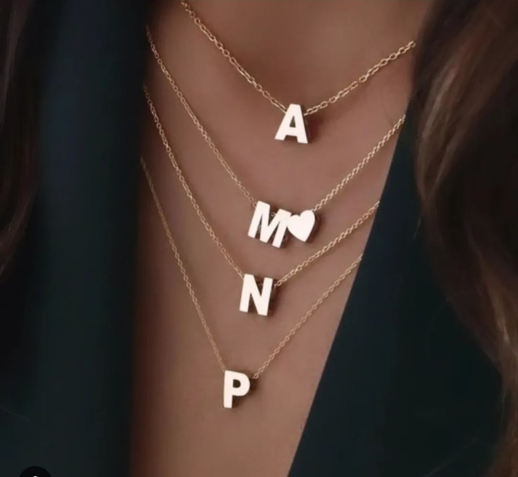 گردنبند اسم و گردنبند حروف